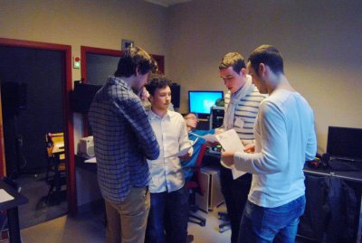 La section communication crée la radio Allum’HELHa