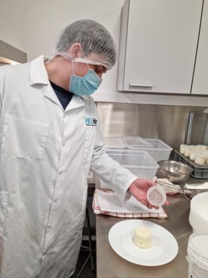 Une journée de fabrication de fromage