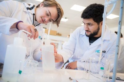 Les formations de la HELHa qui répondent aux métiers en pénurie en 2022