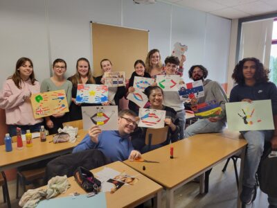 Les étudiant·e·s du BLOC 2 de Braine-le-Comte montrent leur langue