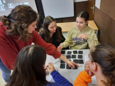 Nos futur·e·s enseignant·e·s expérimentent de nouvelles méthodes d’enseignement en histoire-géo