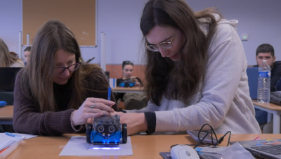Devenir enseignant·e dans les domaines technique et numérique avec la HELHa !