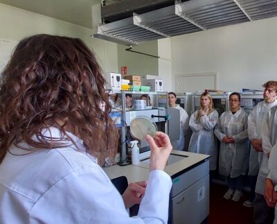 Avril, un mois rempli de découvertes professionnelles pour les étudiant·e·s en Chimie