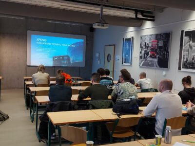 Le bachelier en automobile en conférence